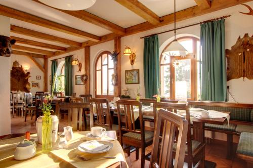 ห้องอาหาร, Hotel Neue Hohe in คลิงเกนแบร์ก