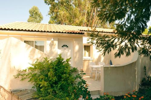 Vacanceole - Residence Lisa Maria Résidence Lisa Maria is a popular choice amongst travelers in Sari-Solenzara, whether exploring or just passing through. The property offers guests a range of services and amenities designed to provi