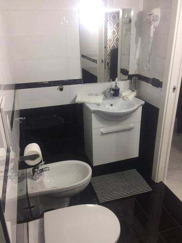 Casa Vacanze Sannazzaro 70 - image 13