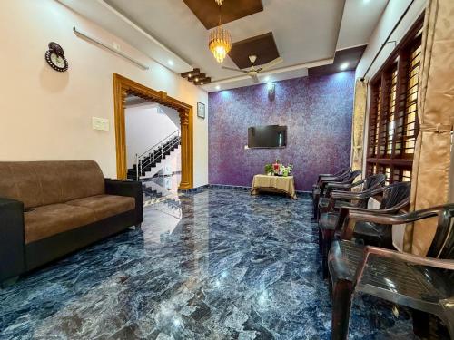 Laksh Nivas Fields Stay – khách sạn tại Bailoor