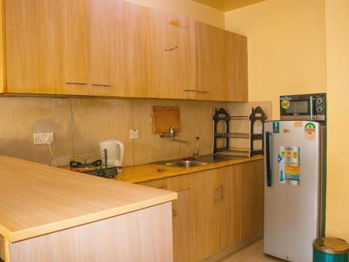 ห้องครัว, Luxury Stays near Two Rivers Mall Ruaka in รูอากา