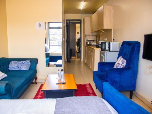 เตียงนอน, Luxury Stays near Two Rivers Mall Ruaka in รูอากา