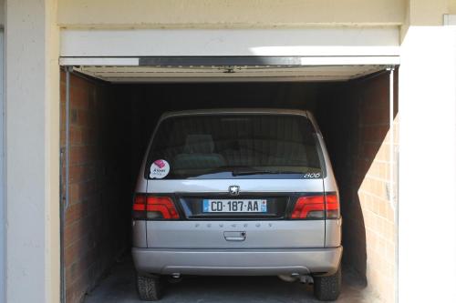 The Panoramic View 120M2 Private garage