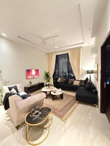 1BHK Luxury Penthouse Gulberg Zameen Aurum – khách sạn tại Garden Town