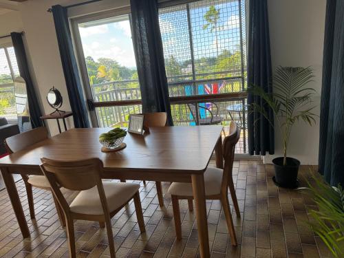 餐飲選擇, Free Breakfast Double Room with Seaview Balcony Near the cruise terminal in 勞托卡