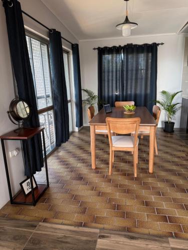 Free Breakfast Double Room with Seaview Balcony Near the cruise terminal in 勞托卡