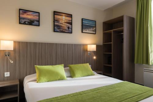 Reims Hotel - image 5