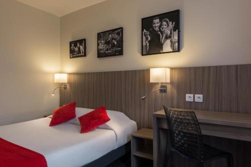 Reims Hotel - image 2
