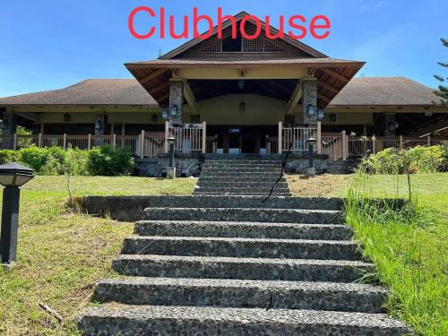 2-Storey with 4BR Villa in a High-End Subdivision in Matina Pangi