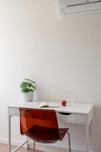The Explorers Nest - 2BR in Lisbon - image 2