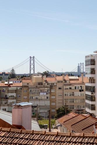 The Explorers Nest - 2BR in Lisbon - image 9