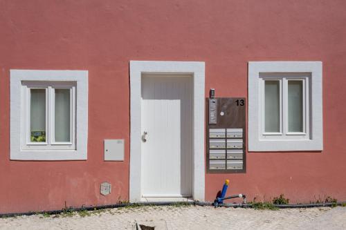 The Explorers Nest - 2BR in Lisbon - image 4