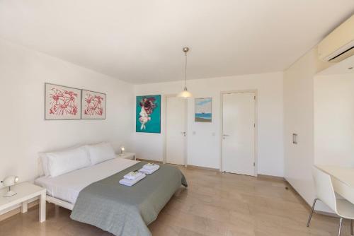 Protaras Seafront Villa Galene Del Mar - image 2