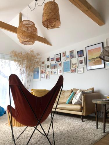 Somptueuse propriété familiale piscine, mer à pied gîte à louer Fourbillon