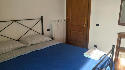 1 queen bed, 1 twin bed
