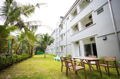 Exterior view, THE HABITAT HOSTEL in Koh Chang