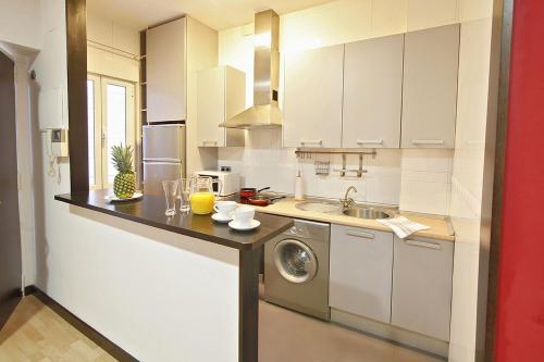 Apartamentos El Tiempo Madrid - image 3