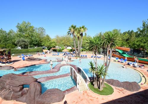 Camping Les Salisses - Aquatique Vacances - Camping - Vias