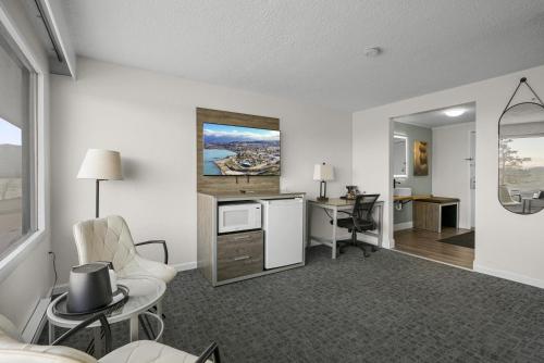 Americas Best Value Port Polson Inn - image 18