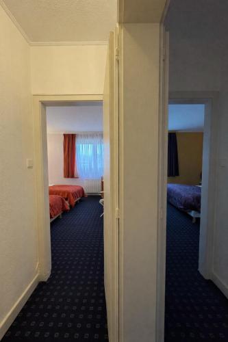 2 king beds