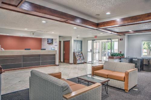 Lobi, Motel 6 Dallas, TX - Northwest in Dallas (TX)