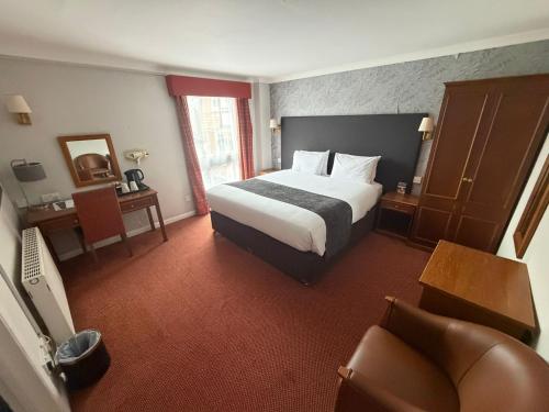 Raven Hotel by Greene King Inns in Hart