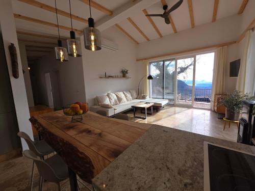 Surrounding environment, Sunrise Villa Infinity Pool & Views in Ravanj
