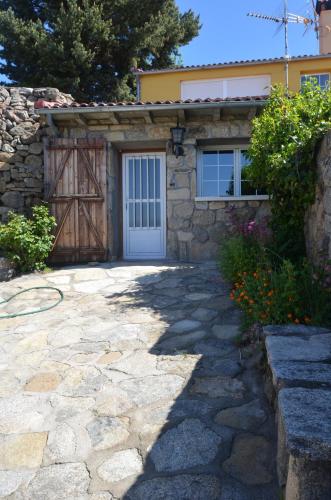 Casa Rural Almanzor - Accommodation - Navarredonda de Gredos