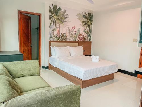 room detail thumbnail 1