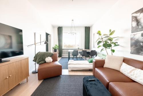 Facilities, 2BR apartment with view on Toolonlahti in Töölö