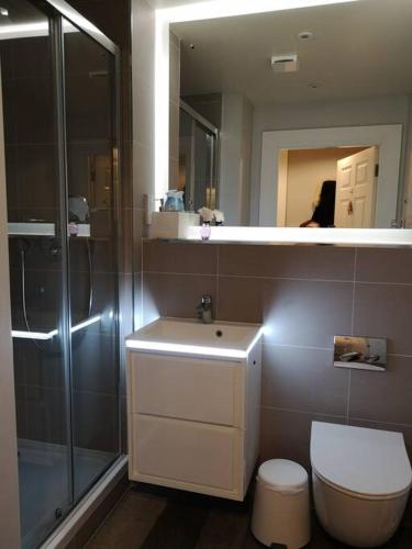 Bernard St - Bright and spacious 1 bed apartment at the Shore! - image 7