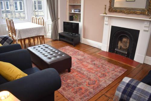 East Claremont - beautiful 2BR apartment in Central Edinburgh, Edinburgh