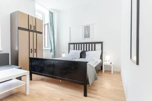 Elegant Private Rooms Near Danube With Garden Access in Wien, Österreich