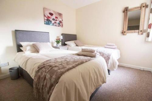 South Groathill - Lovely 2 bed with Castle View - image 11