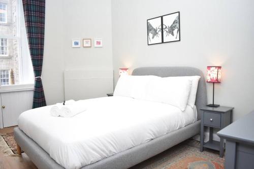 High Street - modern Scandi design apartment in the heart of the old town! - image 34