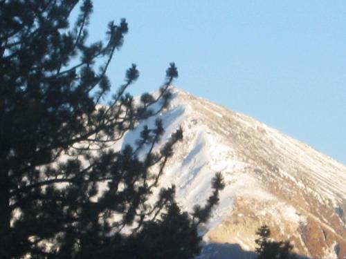 The Mammoth Creek Inn