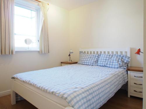 Dicksonfield - Modern 2 bed 2 bath apartment close to city centre - main image