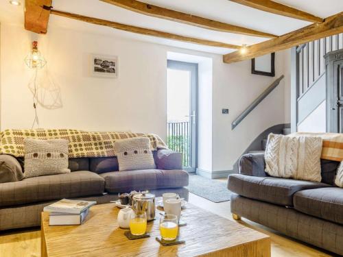 Iekārtas, 2 Bed in Brecon oc-bn310 in Crai