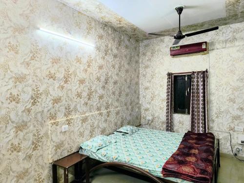 Janardan Home Stay Lucknow in Aliganj