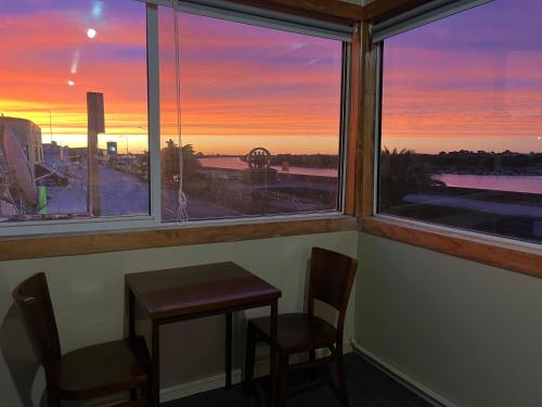 Railway Hotel Greymouth in Greymouth