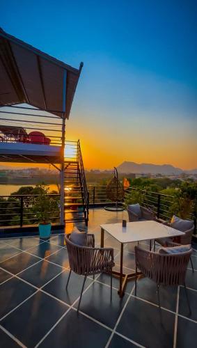 餐厅, Saga by Lake in 乌代浦