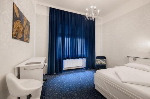 Hotel Goldene Spinne - image 12