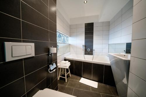 Hotel Goldene Spinne - image 7