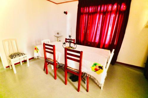 Greenery Villa - image 3