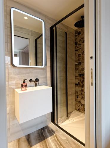 South Kensington Studios by DMONTRIO - image 7