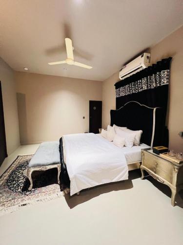 Sunset View Guest House - Karachi
