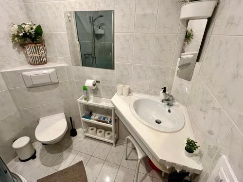 B D Apartments, Budapest (photo 9)