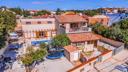 Villa Lona by Villas Guide - image 2