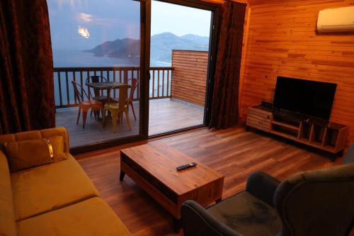 Çaka Marin Life Bungalov Ve Restorant (Caka Marin Life Bungalov Ve Restorant) in Perşembe