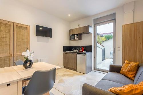 Exceptional Apartment - Terrace 2P Oullins